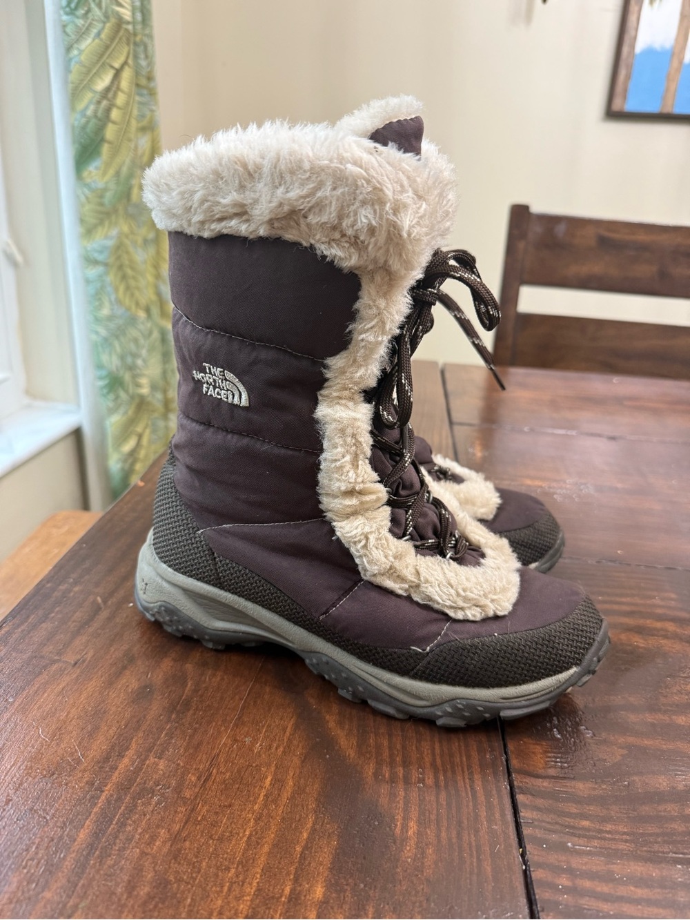 North Face Goose Down Filled Winter Boots Women's Size 7.5 Brown